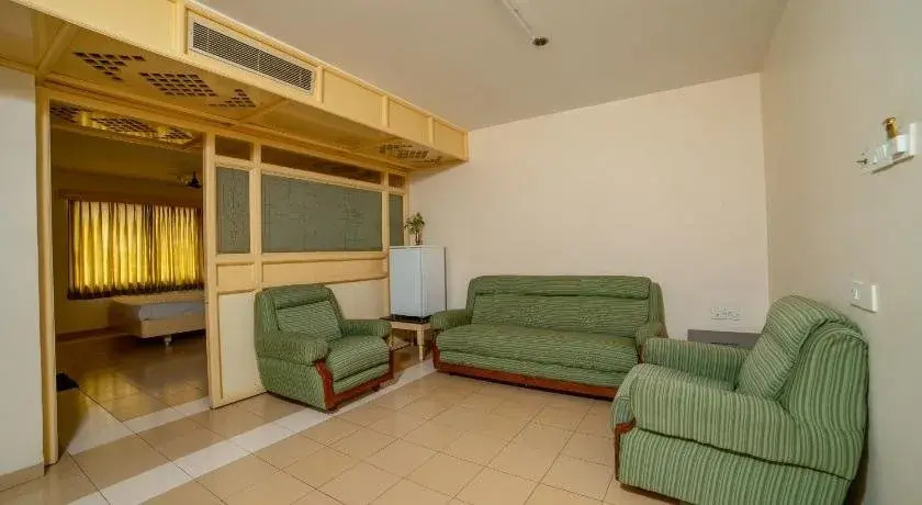 Hotel EMS Mayura