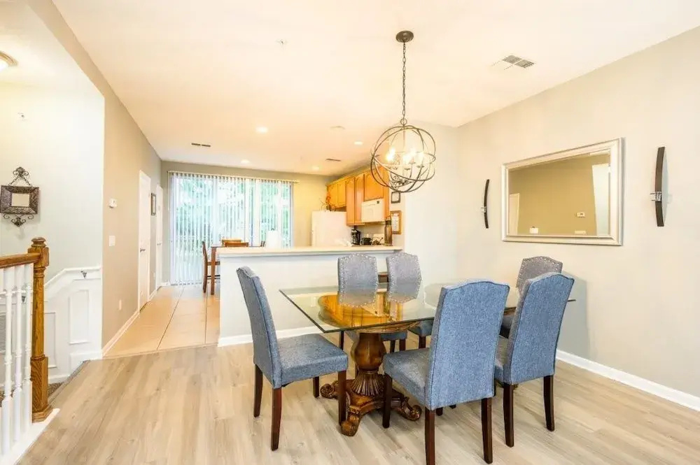NEW 3 Bedroom Townhome [cdc Compliant] l 4008 Home