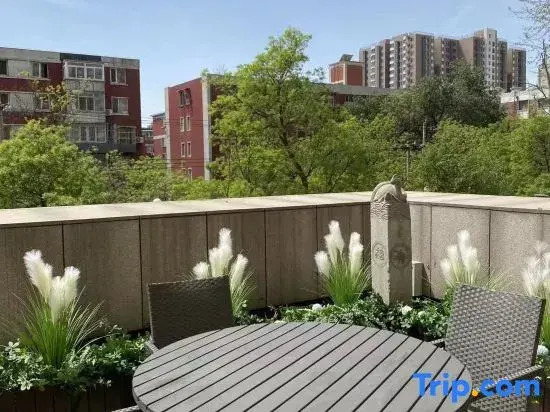 Отель Juny Oriental