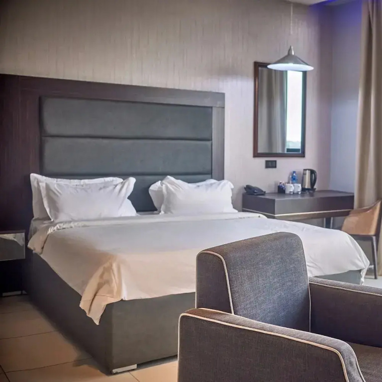 Tripod By Pedestal Hotel