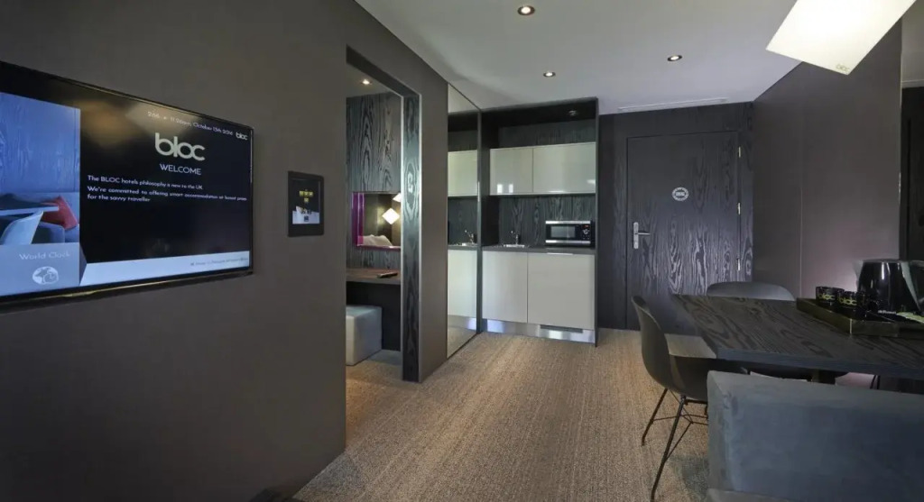 Apartment Bloc