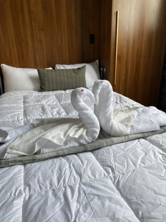 424 Gold Way - Studio Apt. 401