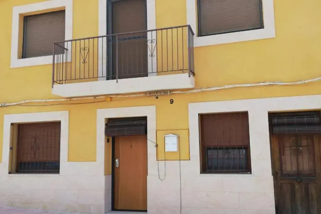 Casa con terraza/Confortable house with terrace