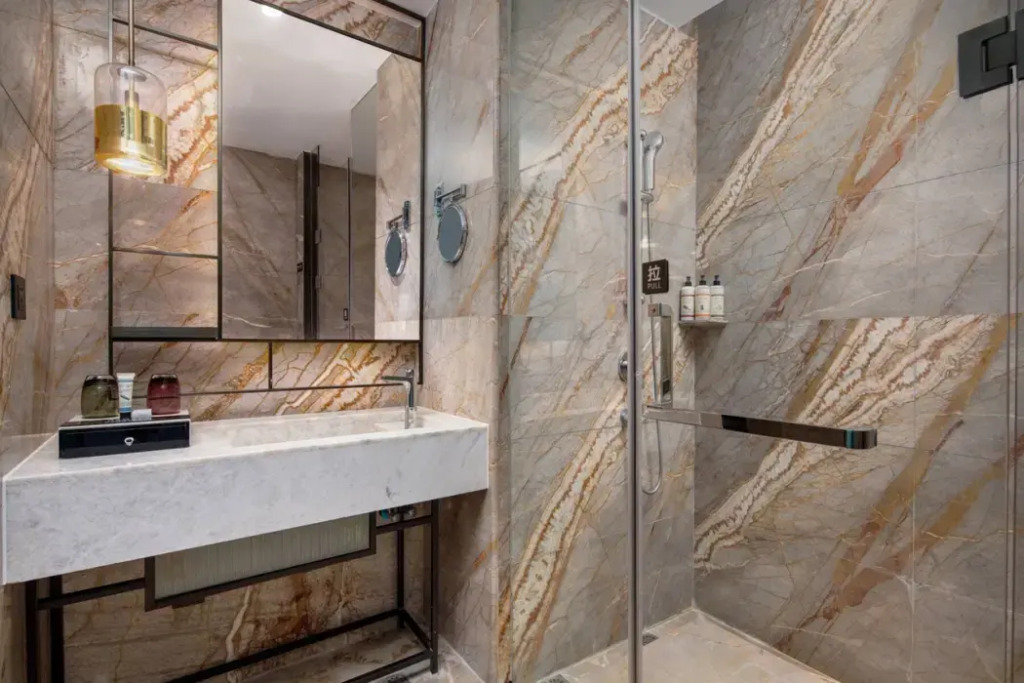 Xiangyang Ramada Fancheng
