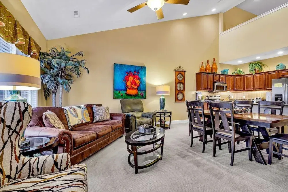 Vista - Sleeps 6-10 4 Bedroom Villa by RedAwning