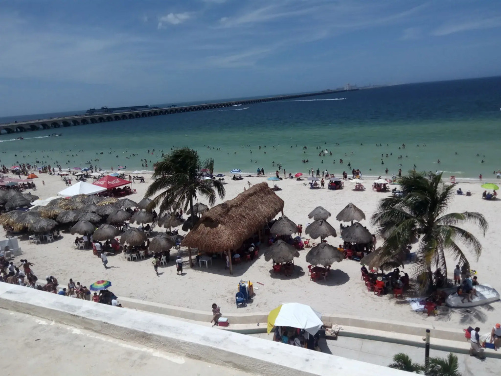 Playa Linda Hotel