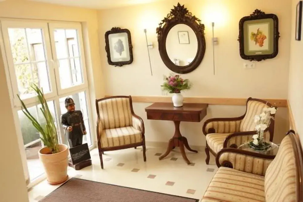 Gasper Business & Garden Hotel