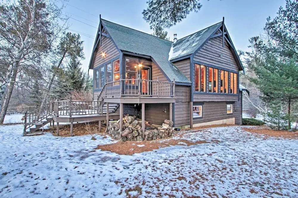 Waterfront Arkdale Retreat: 2 Acres w/ Deck & View
