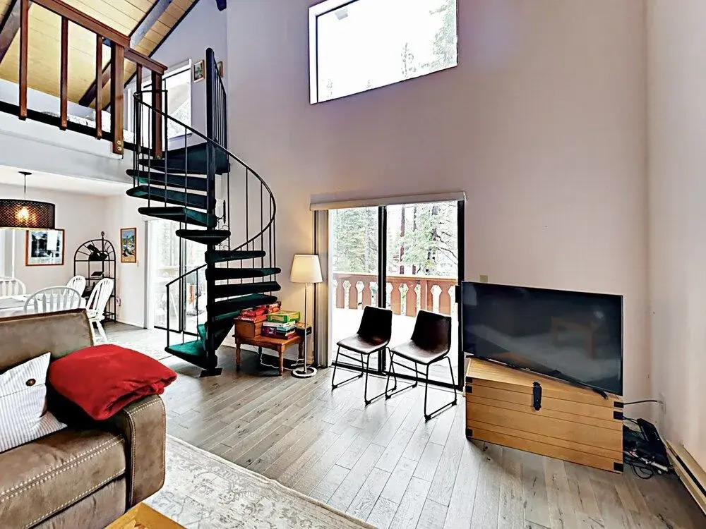 Peaceful Timber - 2 Br Home