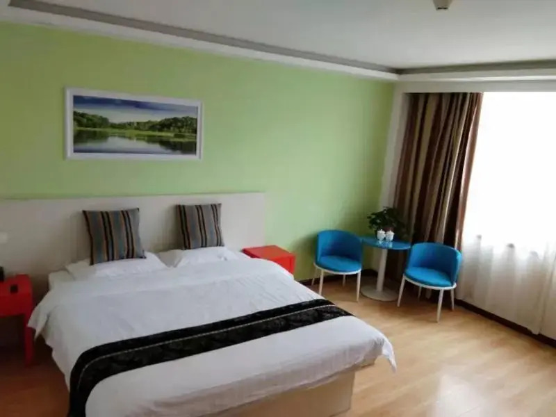 Shell Xianyang Sanyuan County Bus Station Hotel
