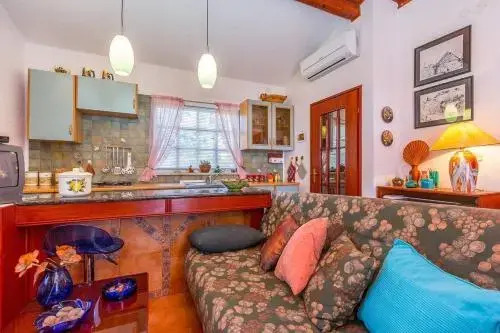 House Ondina