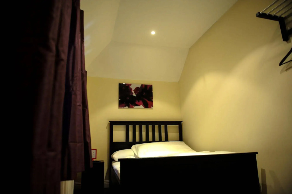The Greyhound Cottage