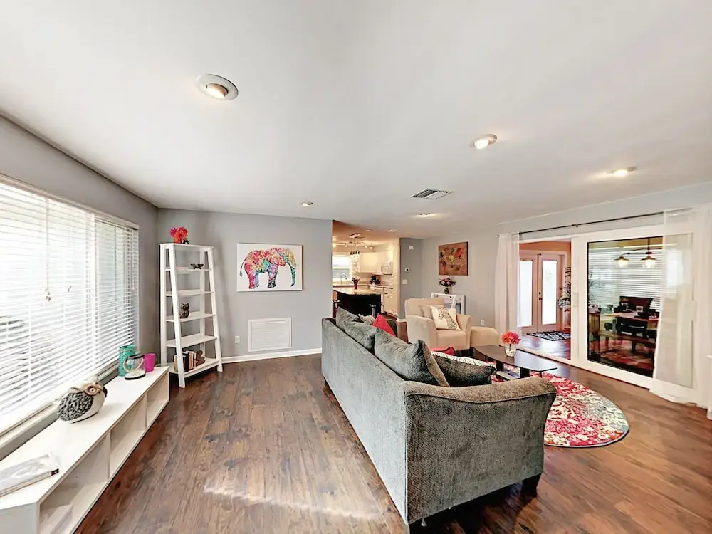 2040 Forest Drive Home