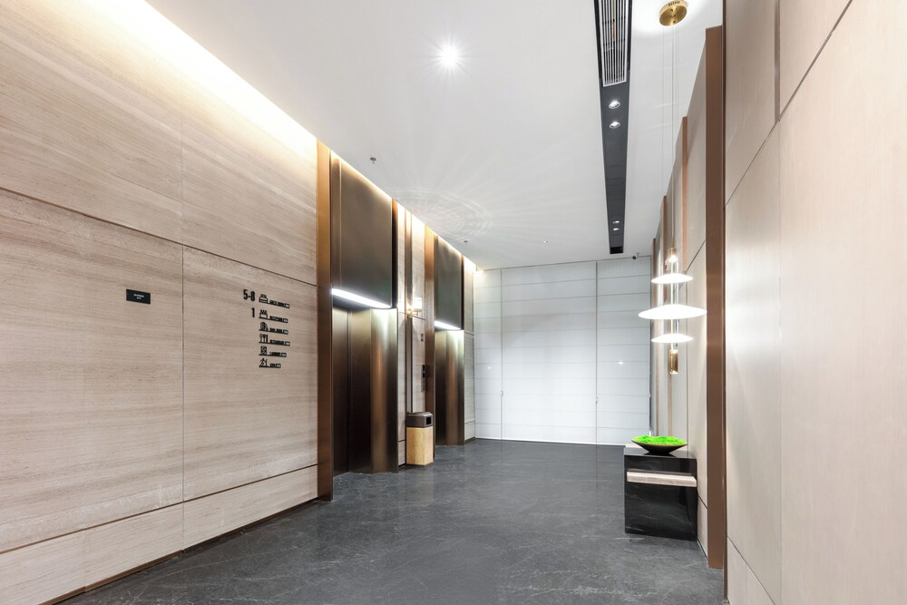 Atour Hotel Wuxi Nianhuawan Mashan Taihu Li Neighbourhood Center