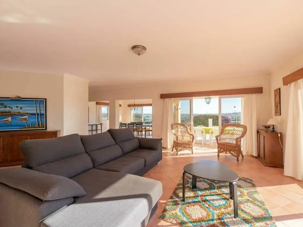 Spacious Holiday Home With Swimming Pool in the Village of Albufeira