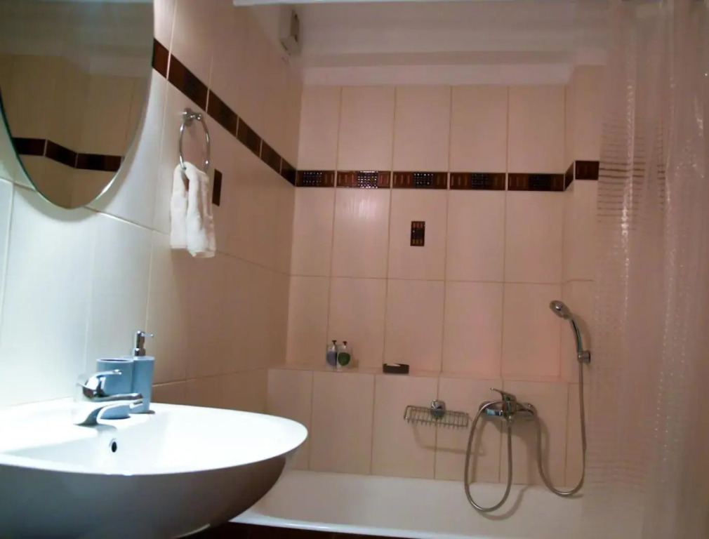 Ageliki's Athens Apartment