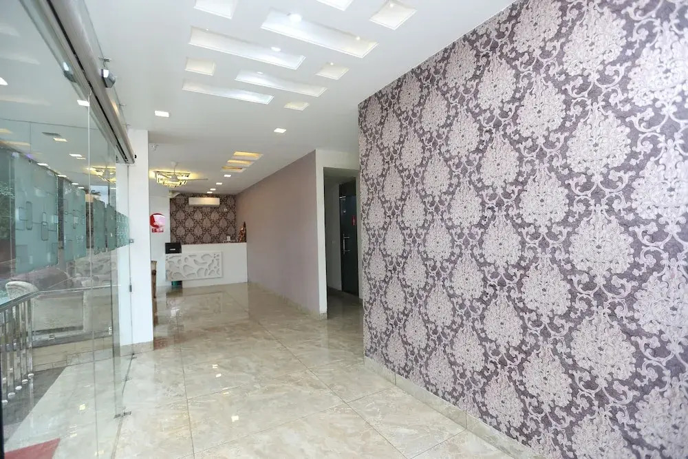 OYO 9667 Sashtrdhara Road