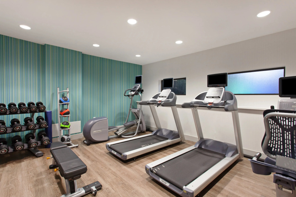 Holiday Inn Express West Los Angeles by IHG