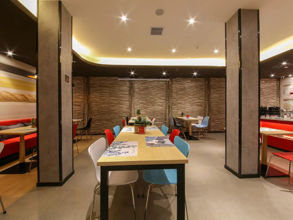 ibis Weinan Normal University Chaoyang Street Hotel