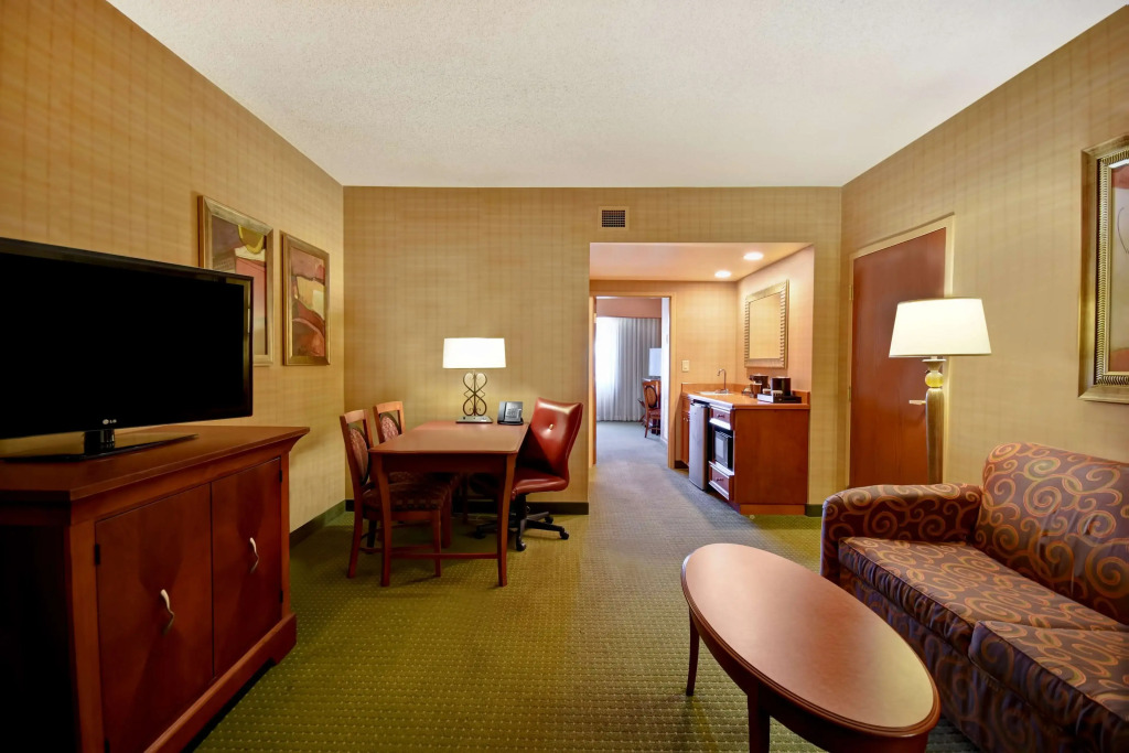 Embassy Suites by Hilton at Hot Springs Convention Center