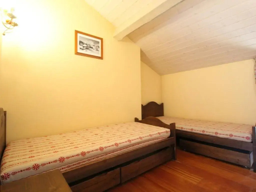 Appartement Lanslebourg-Mont-Cenis, 4 pièces, 10 personnes - FR-1-508-43