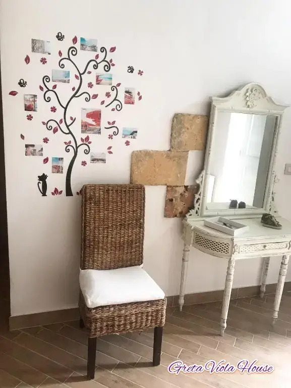 Greta Viola House