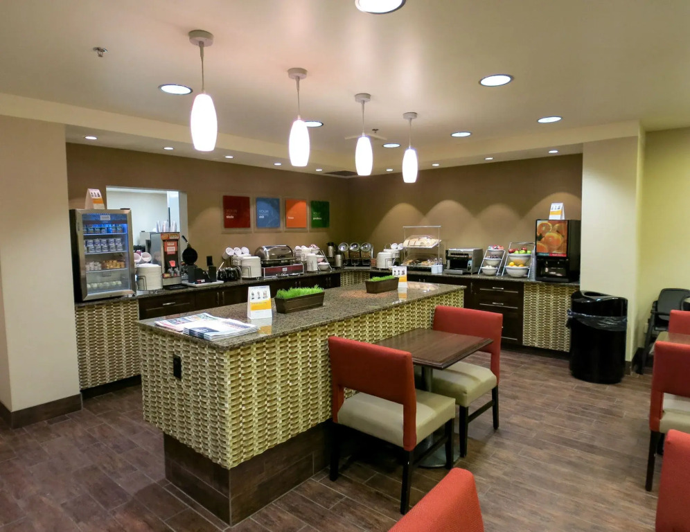 Comfort Suites