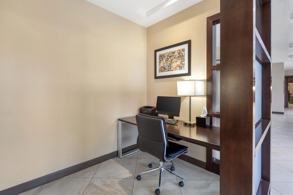 Best Western Plus Edmonton Airport Hotel