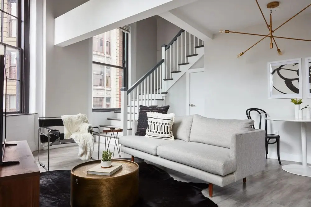 Bi-level 1BR in Downtown Crossing by Sonder