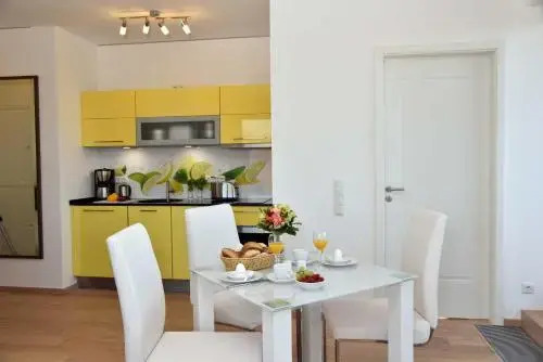Logierhaus Friedrich -Ferienwohnung Sandstrand - 1.Reihe