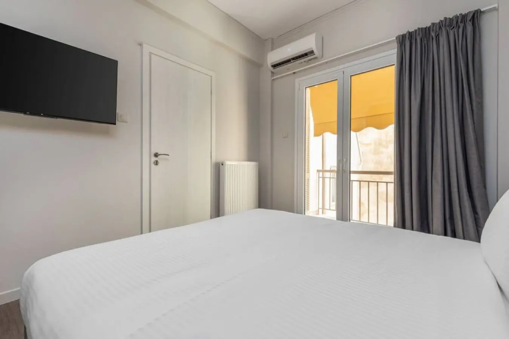 2B · The Beehive Apartment Athens 2B