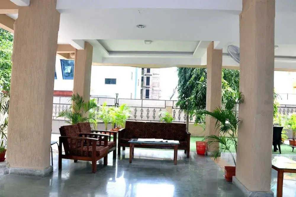 FabHotel Magnus Calypso Viman Nagar