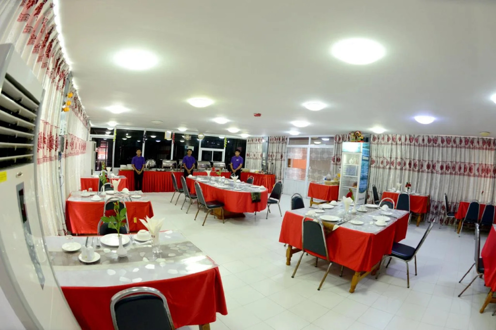Royal Naung Yoe Hotel