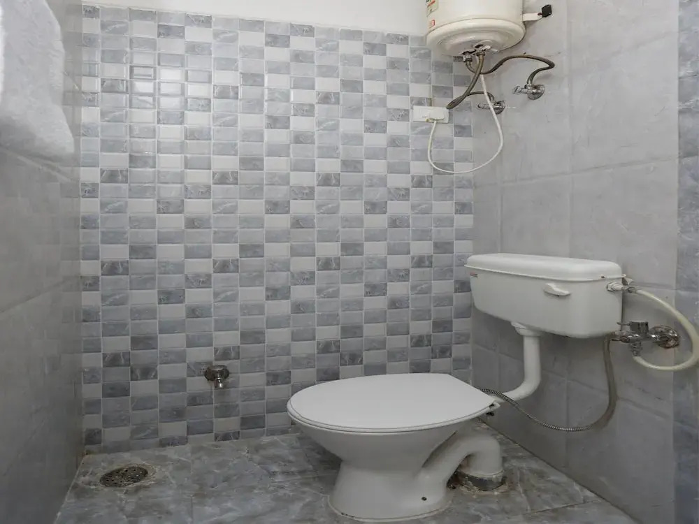 OYO 3260 Hotel Abhinav Palace