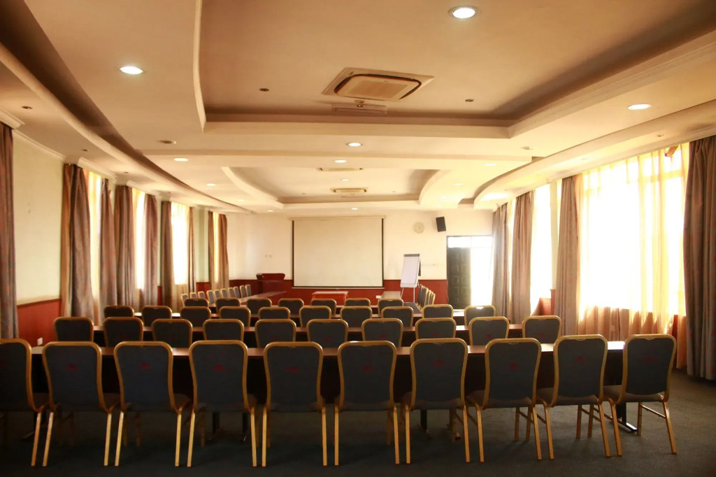 The City Royal Resort Hotel
