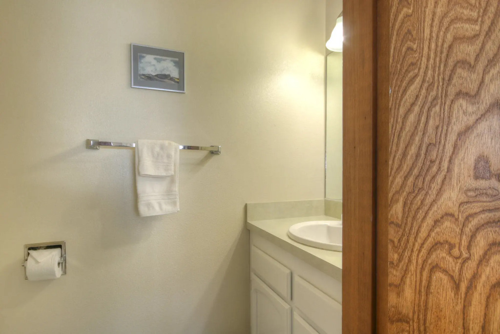 Little Creek Cove Beach Resort