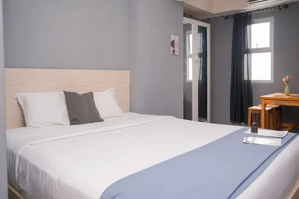 Minimalist Studio Room Apartment At Urbantown Serpong