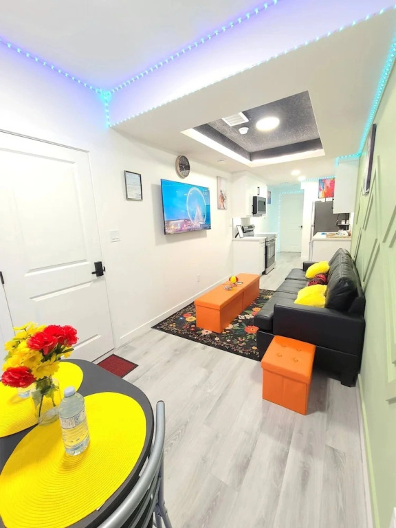 Swithome Properties Cozy Suite With Pond View, Near YEG Airport