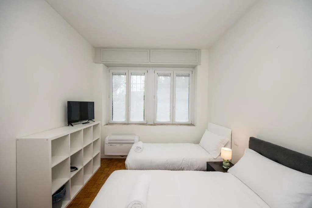 Airguest Pianella Rooms