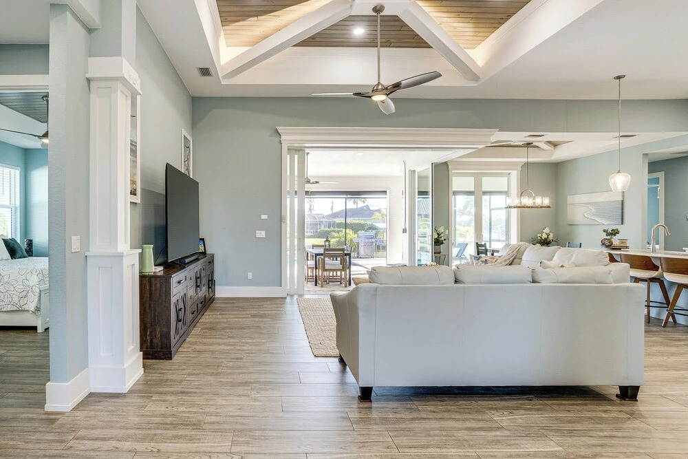 Luxury Waterfront Escape w/ Pool in Port Charlotte