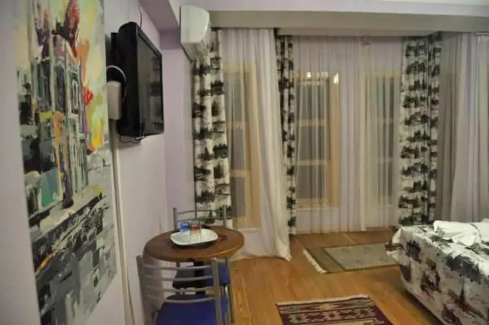 Valeo Hotel
