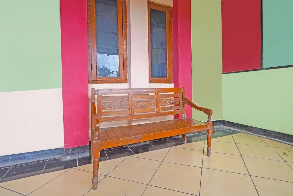 SPOT ON 91783 Urban Syariah ResidenceNearGOR Pandawa Lima