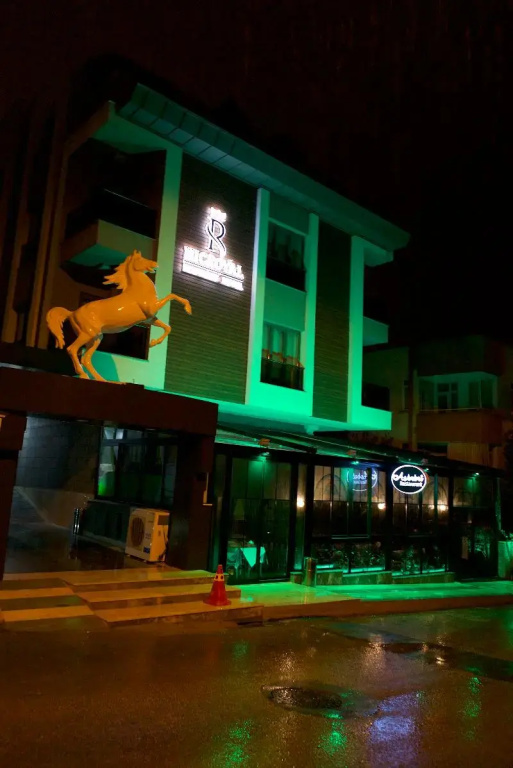 Microyal Hotel