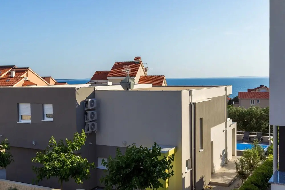 Funtastic Apartment with Private Heated Pool