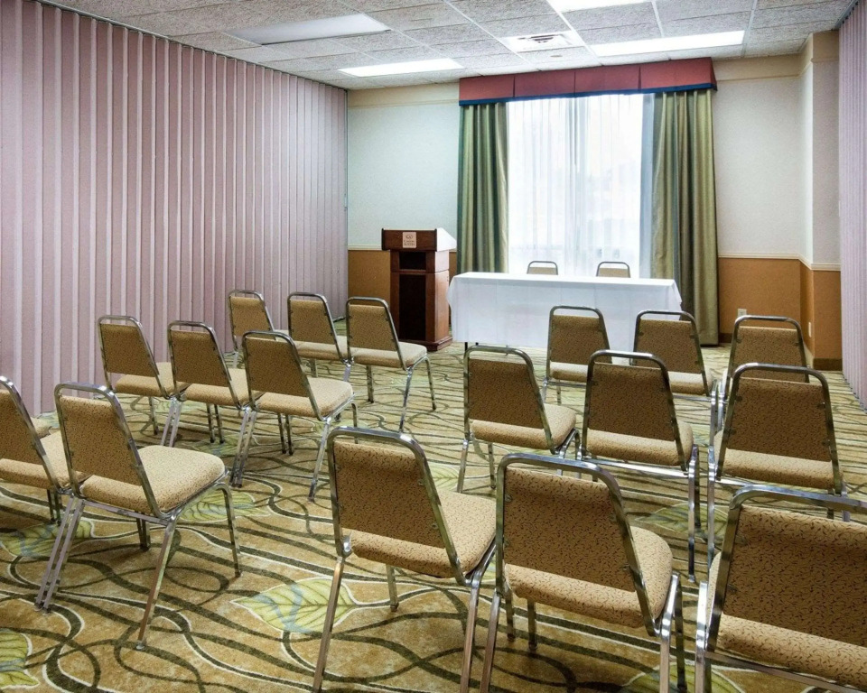 Comfort Suites Parkersburg South