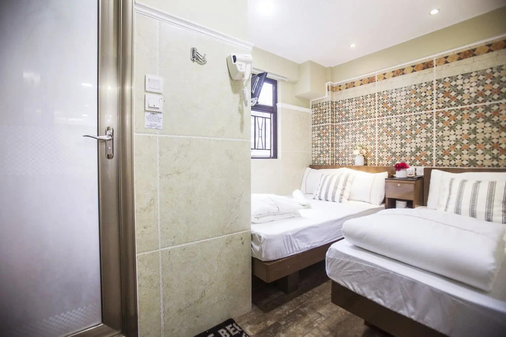 Happy Peach Guest House