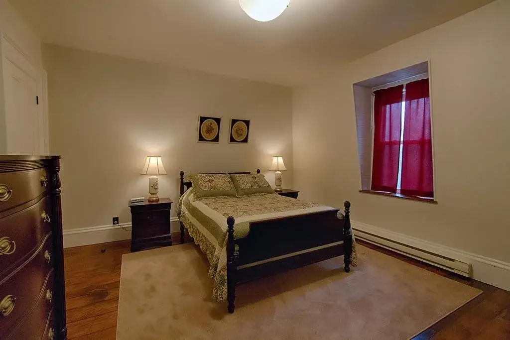 Rayski Guest House