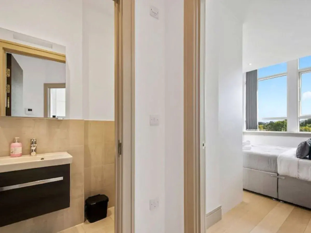 Harrow Apartments