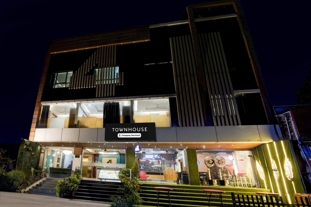 Super OYO Townhouse Prayagraj Central Bus Terminal Formerly Hotel Four View