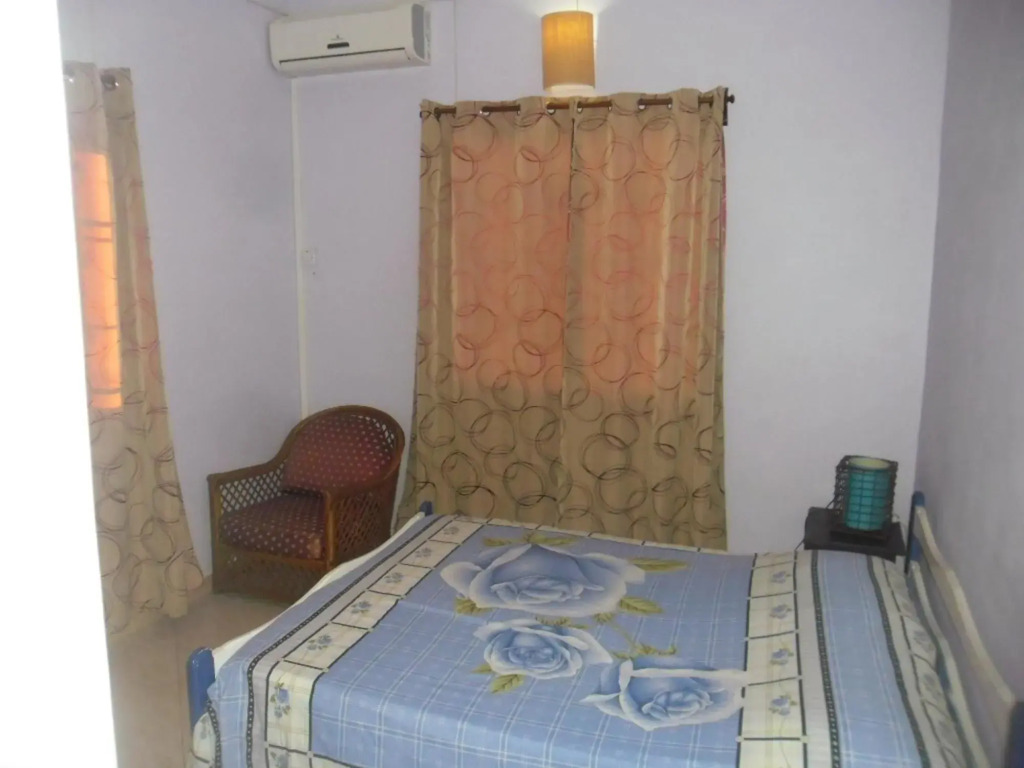 Villa With 6 Bedrooms in Pereybère, With Wonderful Mountain View, Priv